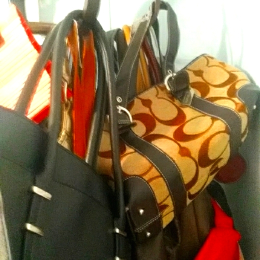 50 purses - Picture 8 of 13